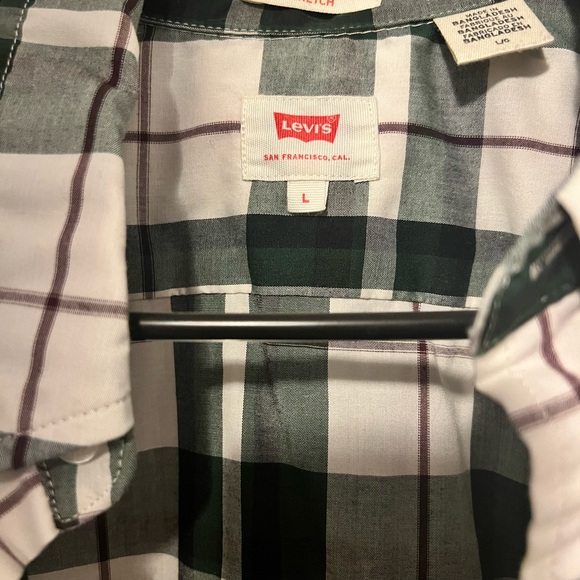 Men’s Button down shirt - Picture 2 of 2